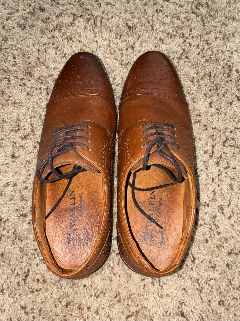 Men's Tan Leather Cap-Toe Brogues - Classic Dress Shoes